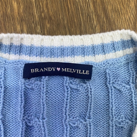 Brandy melville blue and white knitted vest - Picture 3 of 3